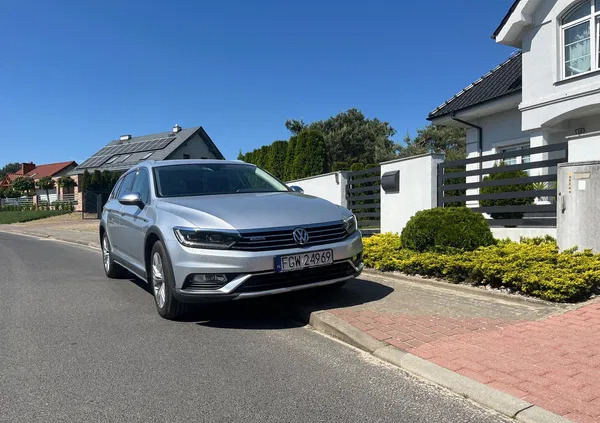 volkswagen passat Volkswagen Passat cena 92000 przebieg: 164891, rok produkcji 2019 z Chęciny